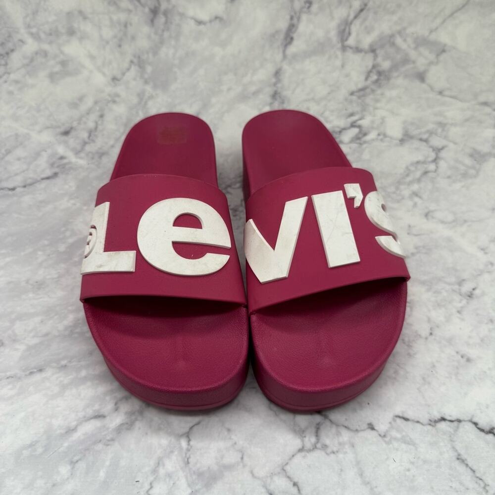 Levi's Pink Slide Platform Sandals. Size 6. In excellent condition!